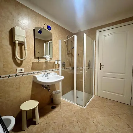 Szálloda Riviera 3*