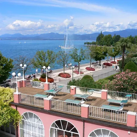Riviera View